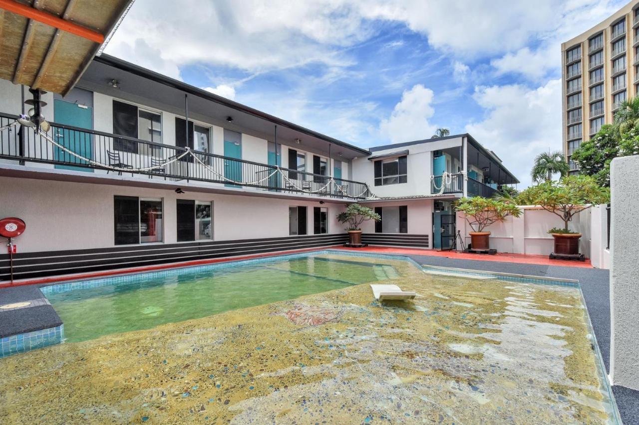Hotel Capitanos Darwin Exterior foto