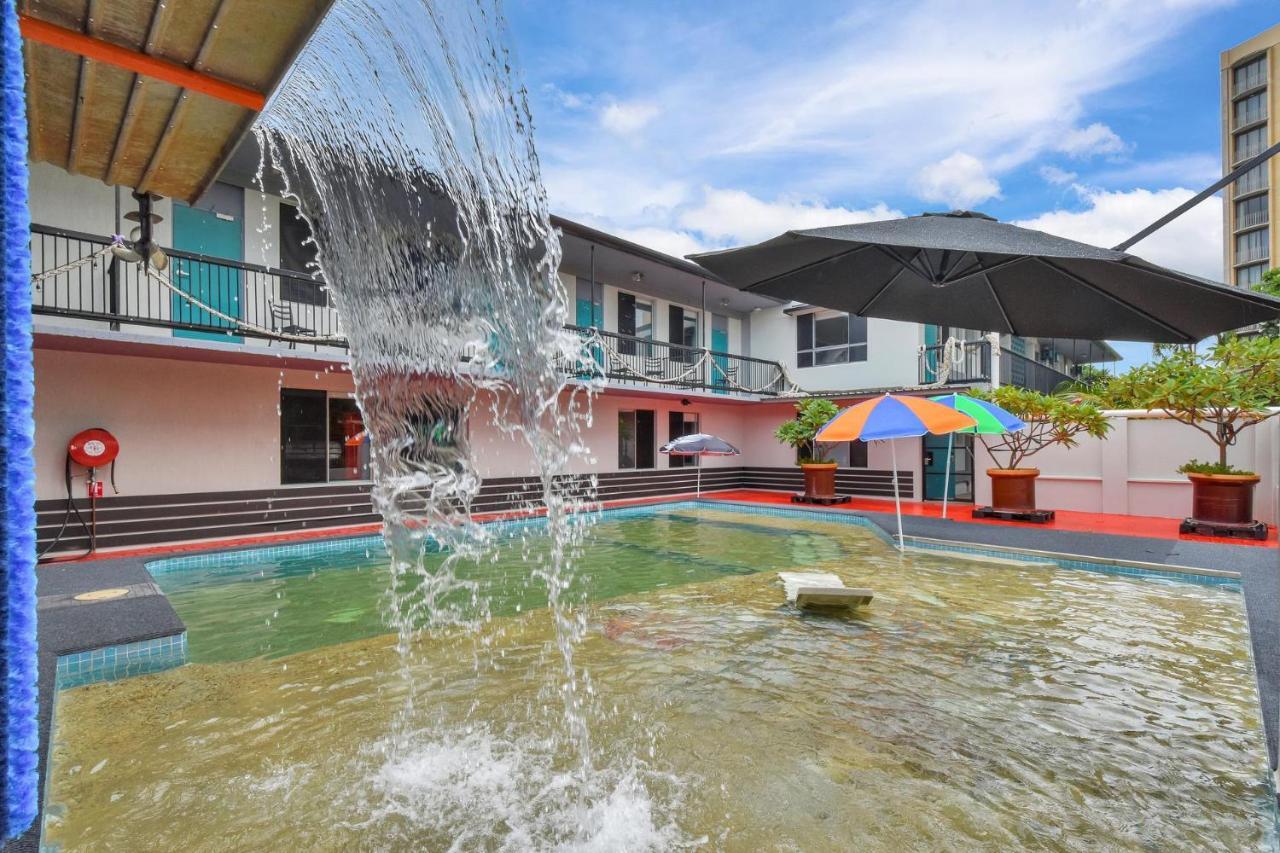 Hotel Capitanos Darwin Exterior foto